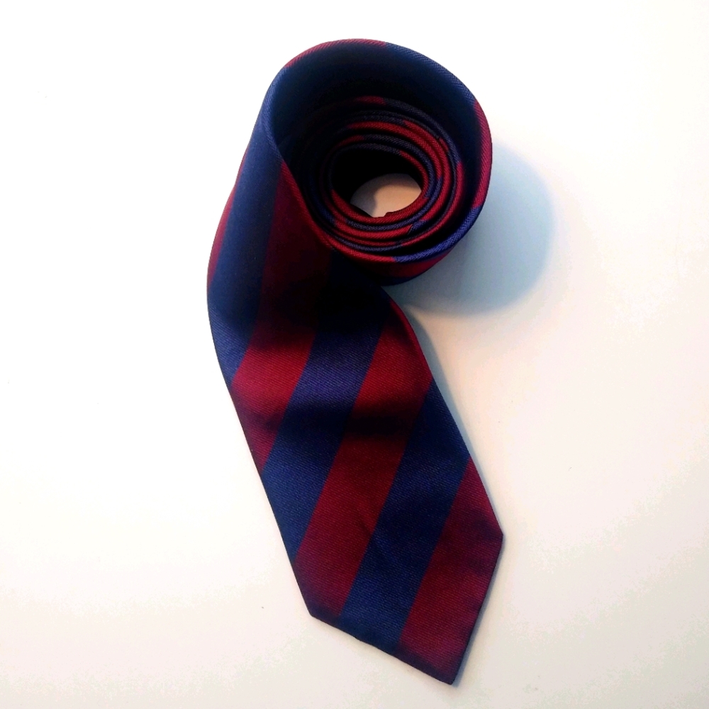 💥HP💥VTG Fendi Striped 100% Silk Tie